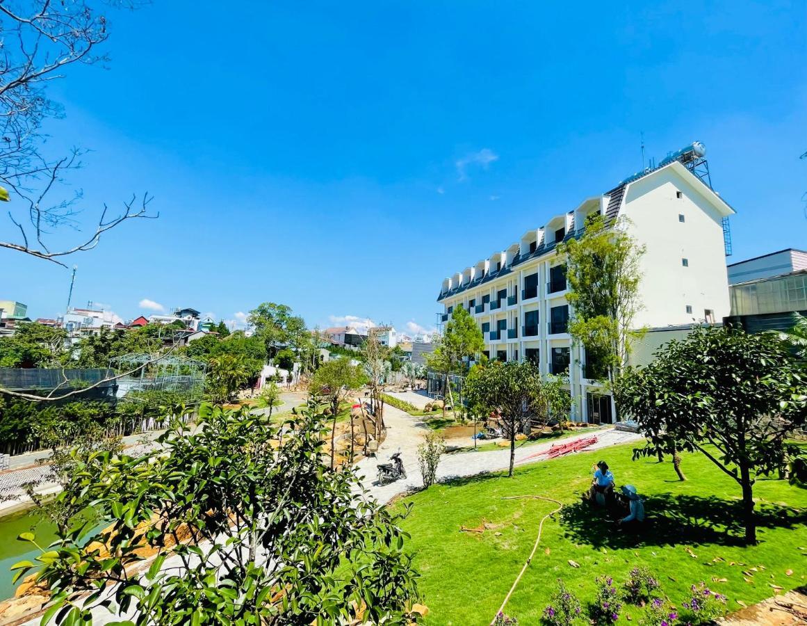 Sunflower Hotel & Resort Bao Loc Exteriör bild
