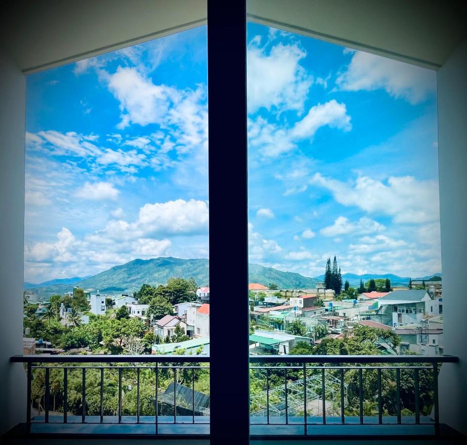 Sunflower Hotel & Resort Bao Loc Exteriör bild