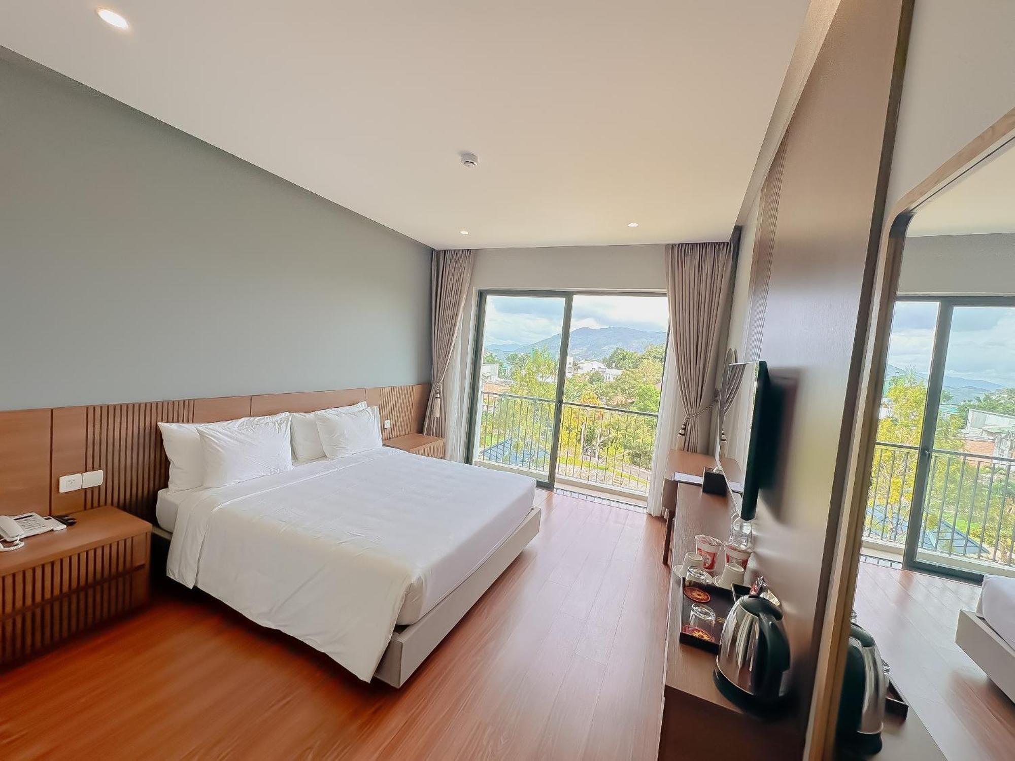 Sunflower Hotel & Resort Bao Loc Exteriör bild